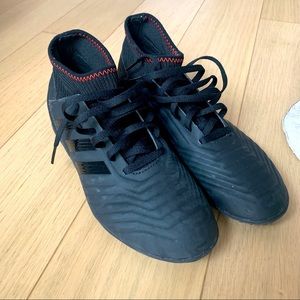 Kids Soccer Shoes